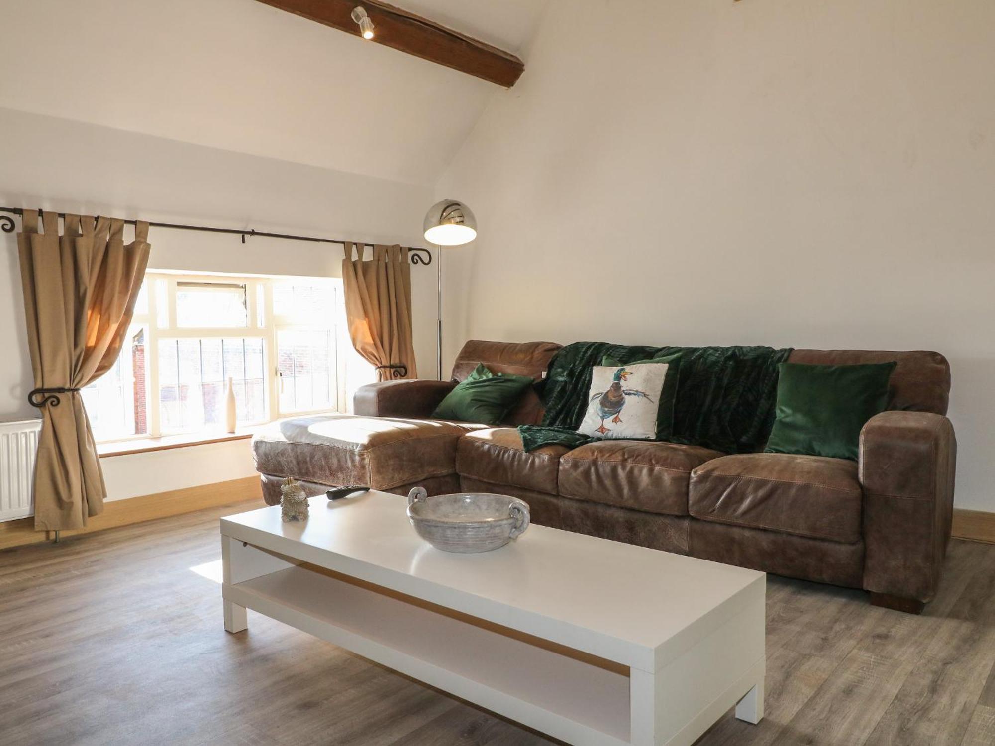 فيلا Fields Farm Draycott in the Moors المظهر الخارجي الصورة